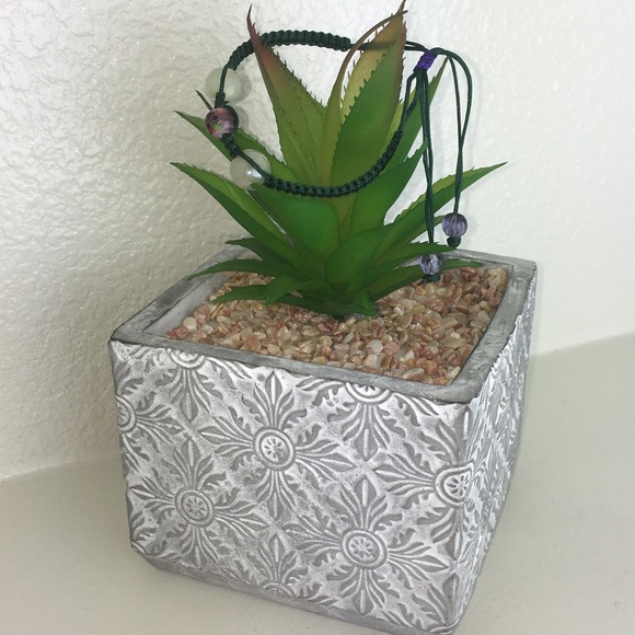 Handmade Chinese Knotting Bracelet W/ Glass Beads - Picture 3 of 8